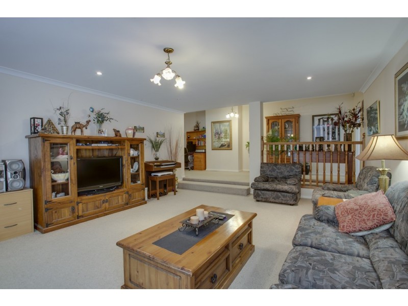 11 Glenwood Road, Narre Warren North VIC 3804