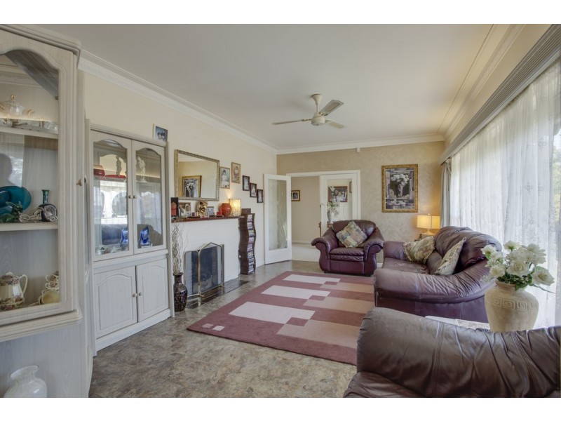 11 Glenwood Road, Narre Warren North VIC 3804