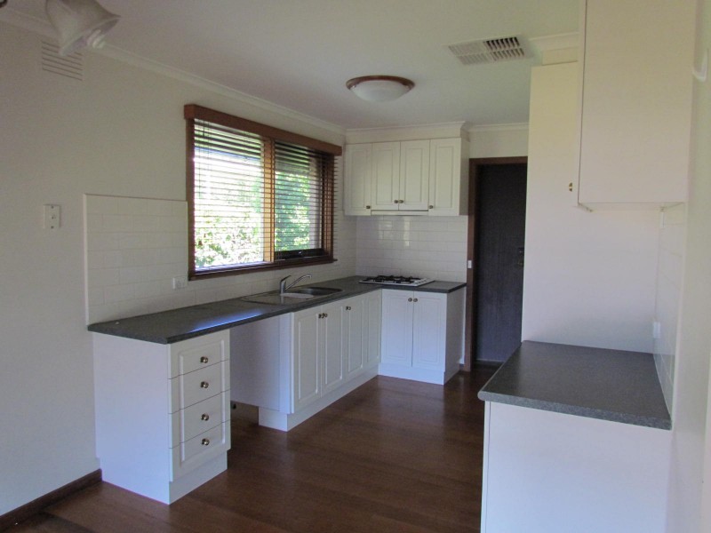 39 Sherwood Crescent, Dandenong North VIC 3175