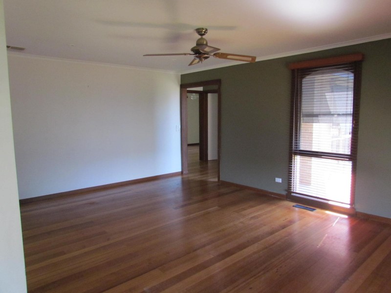 39 Sherwood Crescent, Dandenong North VIC 3175