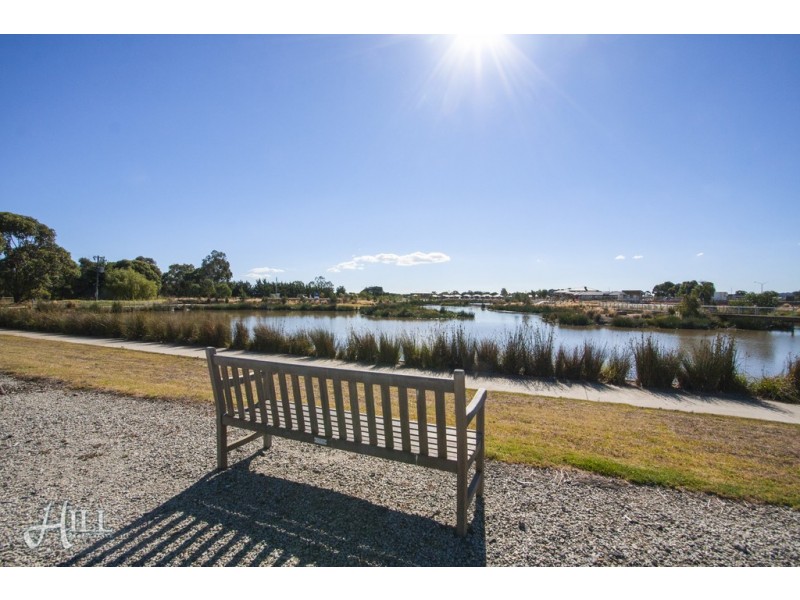 14 (Lot 239) Mary Street, Officer VIC 3809