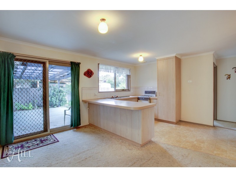 16 Harwood Court, Berwick VIC 3806