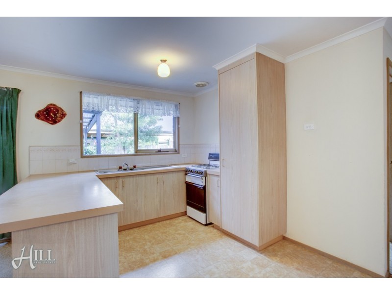 16 Harwood Court, Berwick VIC 3806