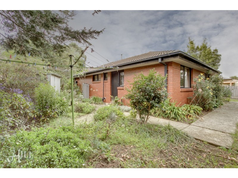 16 Harwood Court, Berwick VIC 3806