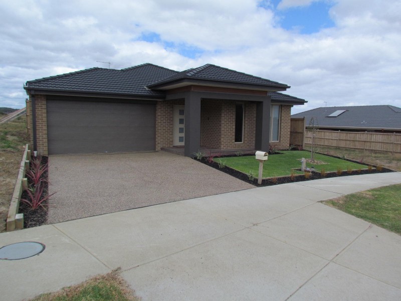 5 Shakespeare Grove, Officer VIC 3809