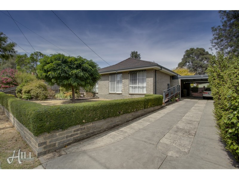 24 Sweeney Drive, Narre Warren VIC 3805