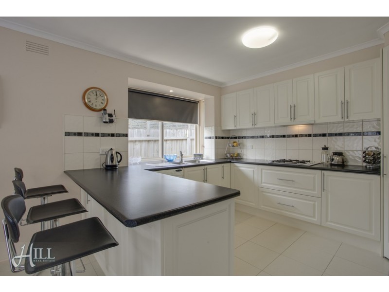 24 Sweeney Drive, Narre Warren VIC 3805