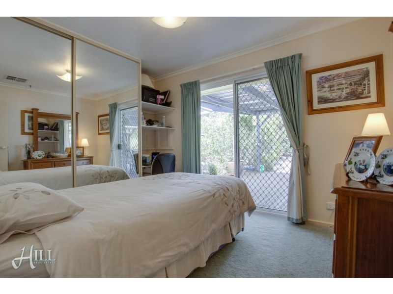 24 Sweeney Drive, Narre Warren VIC 3805