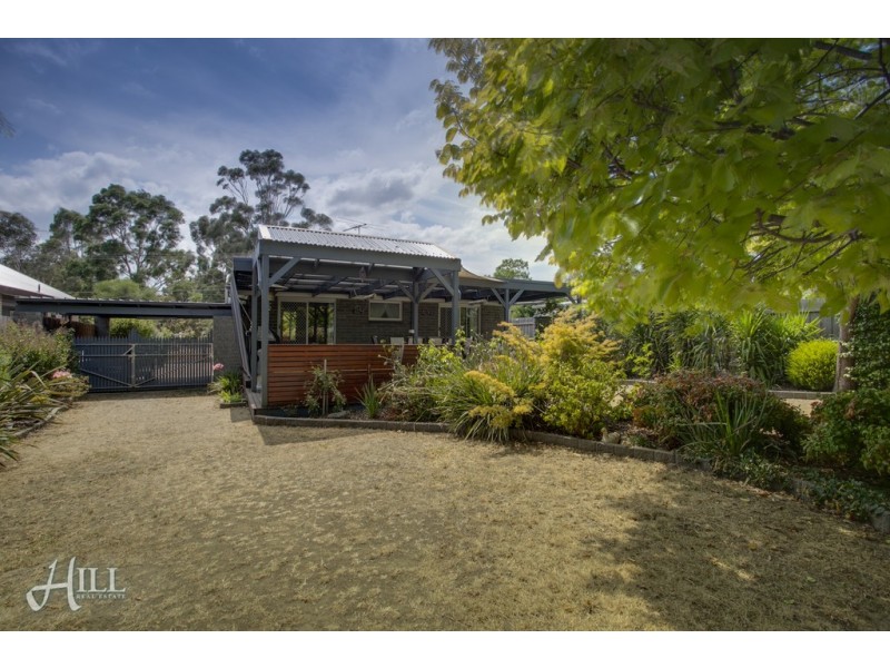 24 Sweeney Drive, Narre Warren VIC 3805