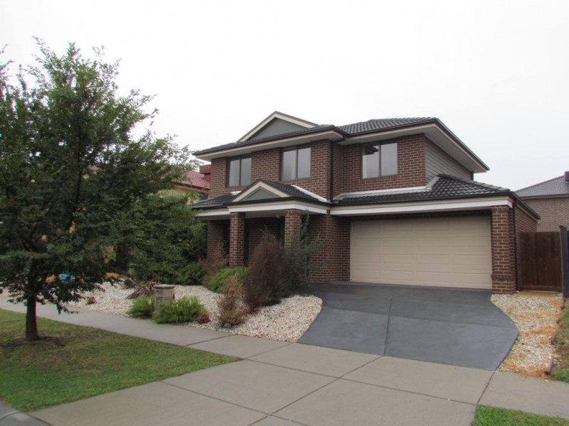 8 Norris Grove, Berwick VIC 3806