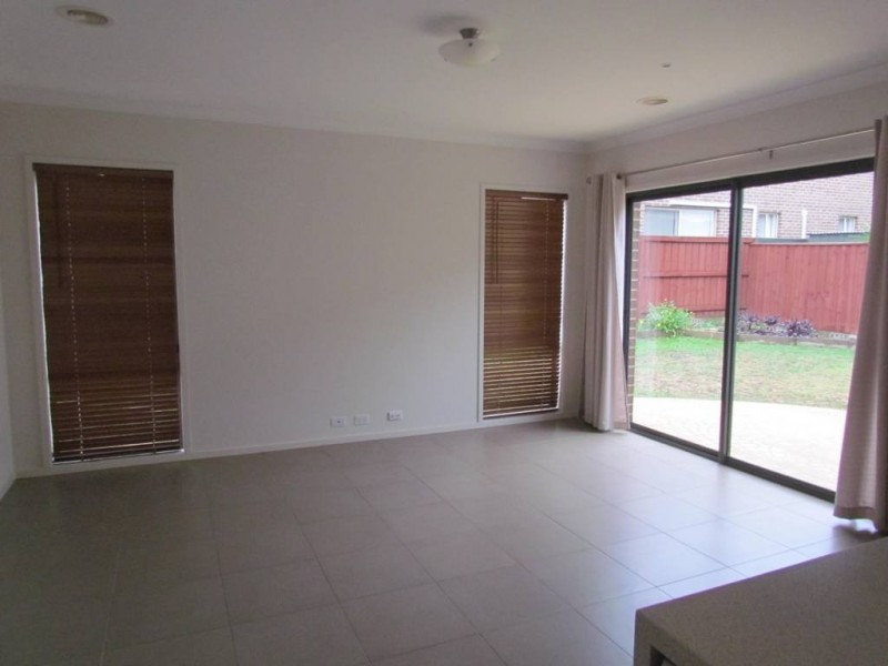 8 Norris Grove, Berwick VIC 3806