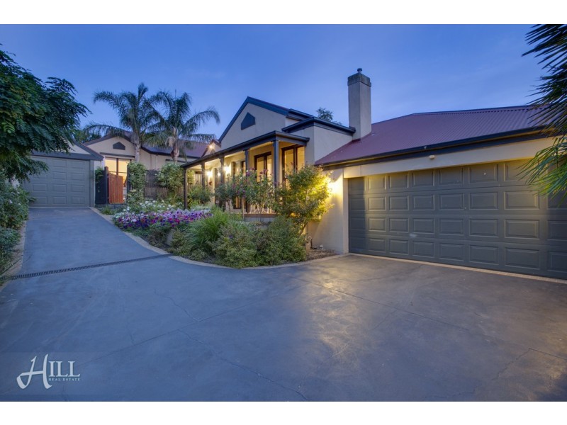 5 Quarry Hills Drive, Berwick VIC 3806