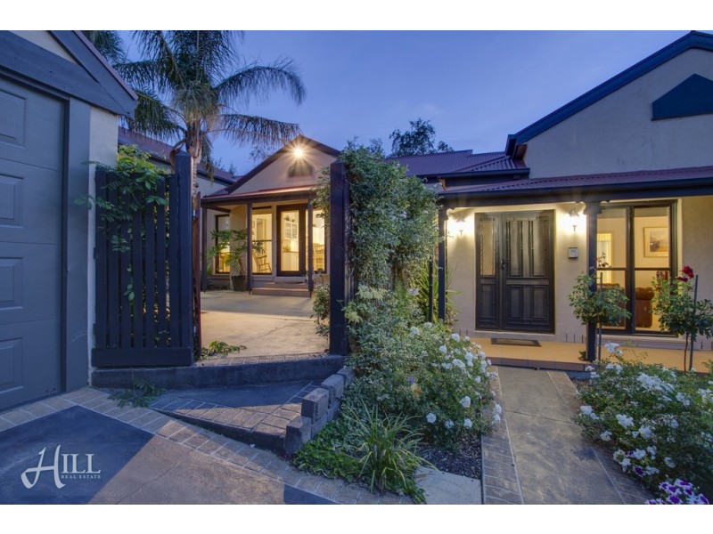 5 Quarry Hills Drive, Berwick VIC 3806