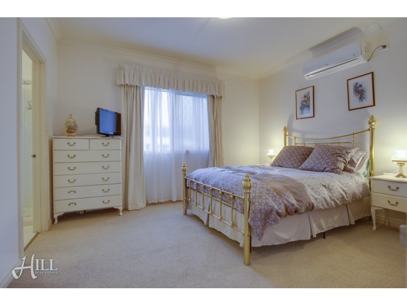 5 Quarry Hills Drive, Berwick VIC 3806