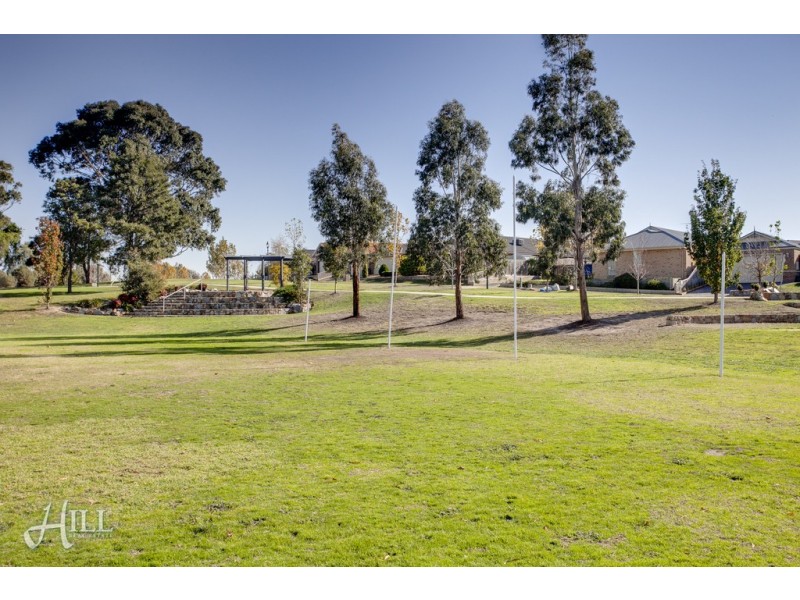 2 Jacaranda Way, Pakenham VIC 3810