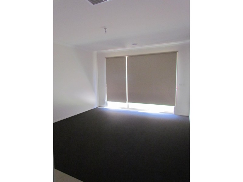 1/69 Mansfield Street, Berwick VIC 3806