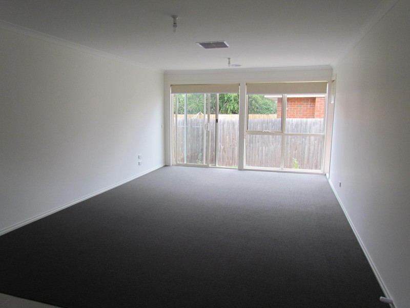 1/69 Mansfield Street, Berwick VIC 3806