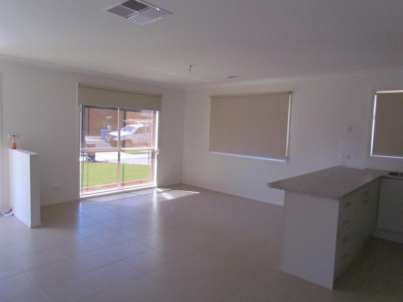 1/69 Mansfield Street, Berwick VIC 3806