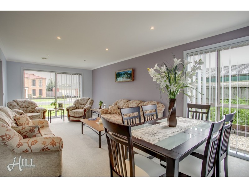 12 Blake Street, Berwick VIC 3806