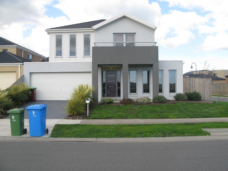 74A Moondarra Drive, Berwick VIC 3806