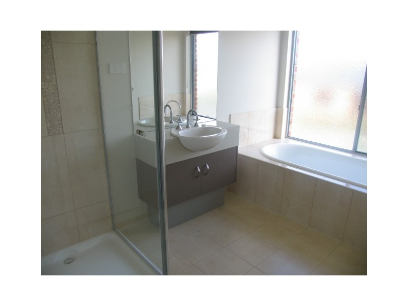 74A Moondarra Drive, Berwick VIC 3806