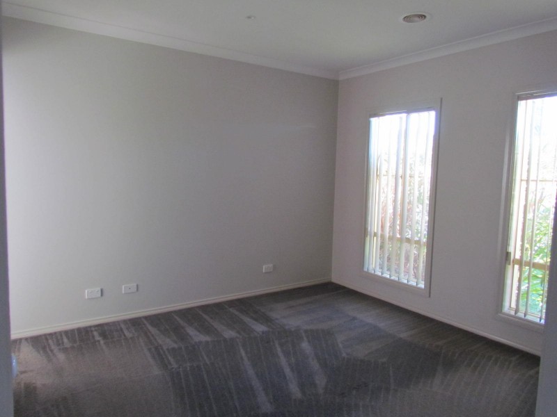 11 Norwich Drive, Berwick VIC 3806