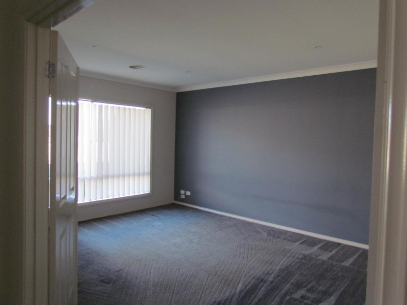 11 Norwich Drive, Berwick VIC 3806