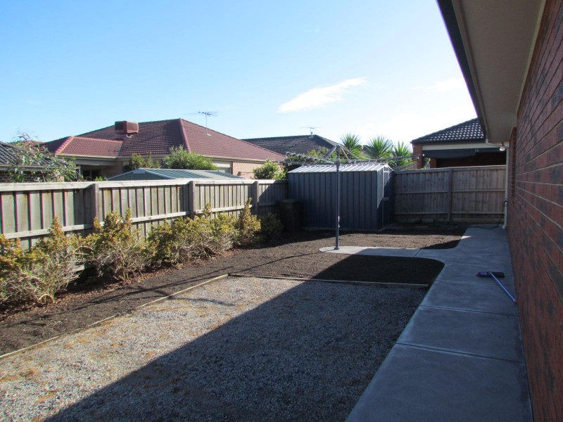 11 Norwich Drive, Berwick VIC 3806