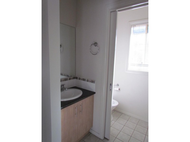 11 Norwich Drive, Berwick VIC 3806