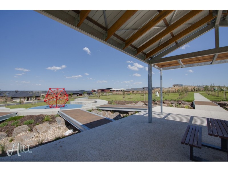 3 (Lot 314) Shakespeare Grove, Officer VIC 3809