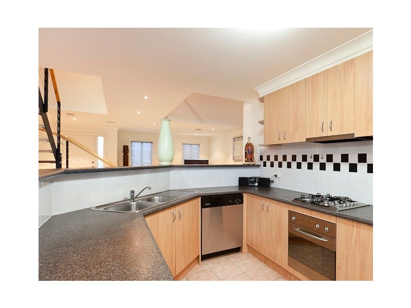 27 The Strand, Narre Warren South VIC 3805