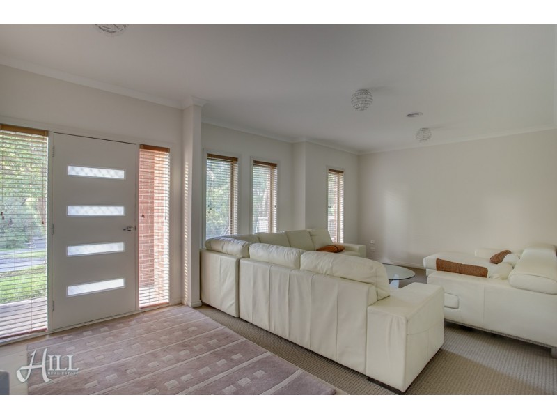 Unit 1 42 Inglis Road, Berwick VIC 3806