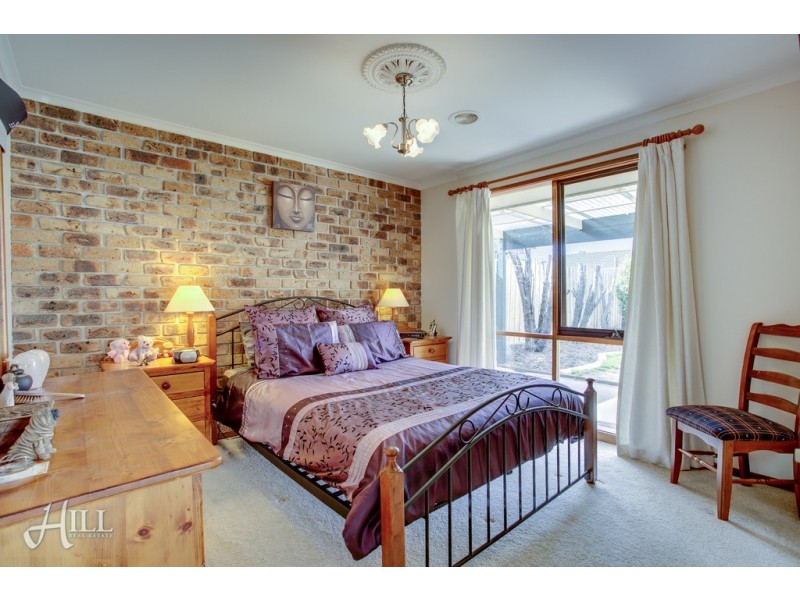 9 Van Court, Narre Warren VIC 3805