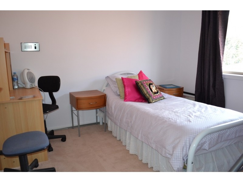 5 Balfour Court, Berwick VIC 3806