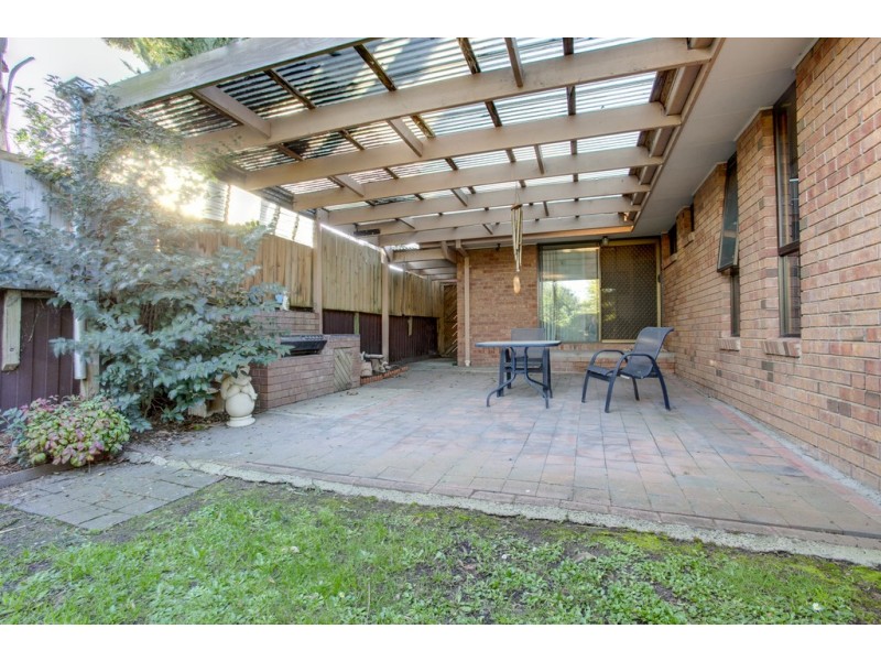 23 Escott Grove, Berwick VIC 3806