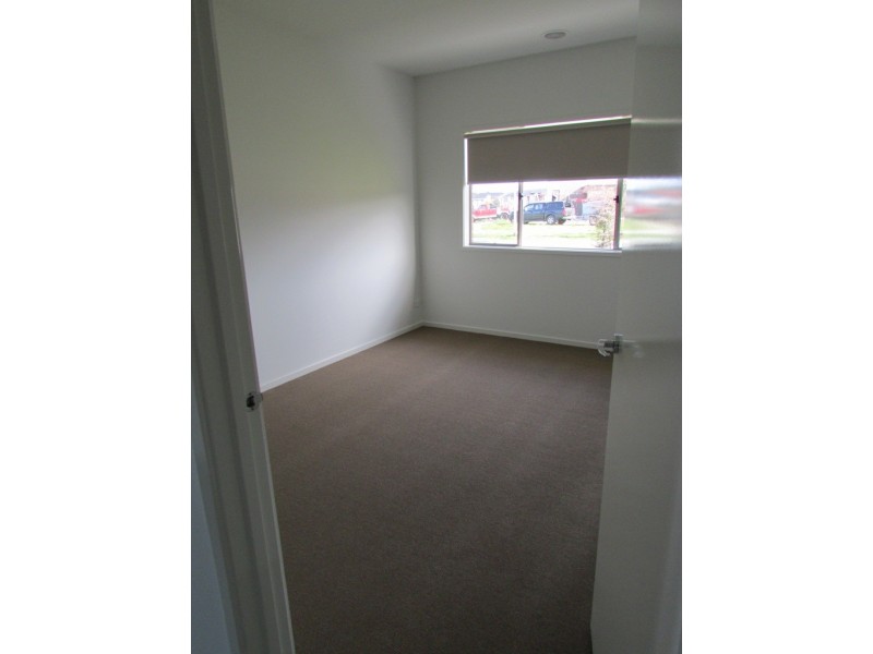 31 Frankland Street, Clyde North VIC 3978