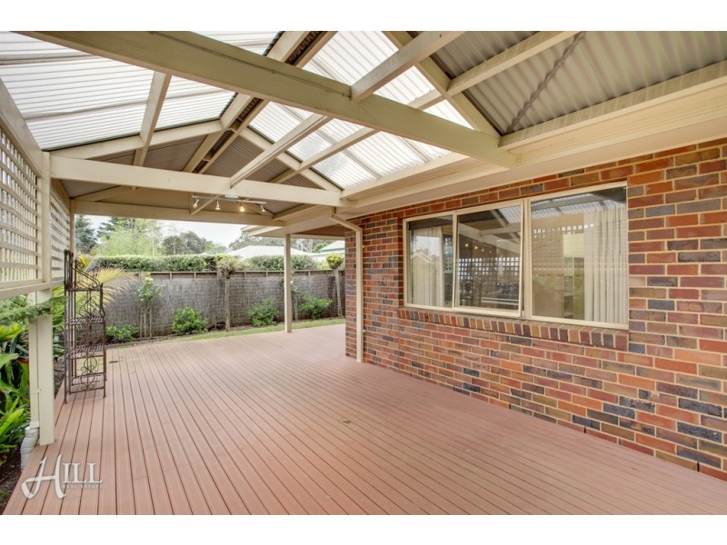 Unit 1/27 Abeckett Road, Bunyip VIC 3815