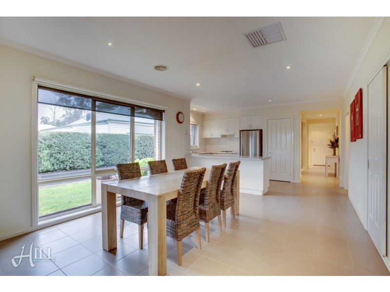 Unit 1/27 Abeckett Road, Bunyip VIC 3815