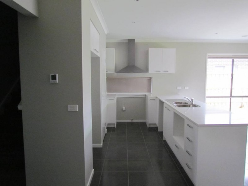 Lot 2006 (33) Frankland Street, Clyde North VIC 3978