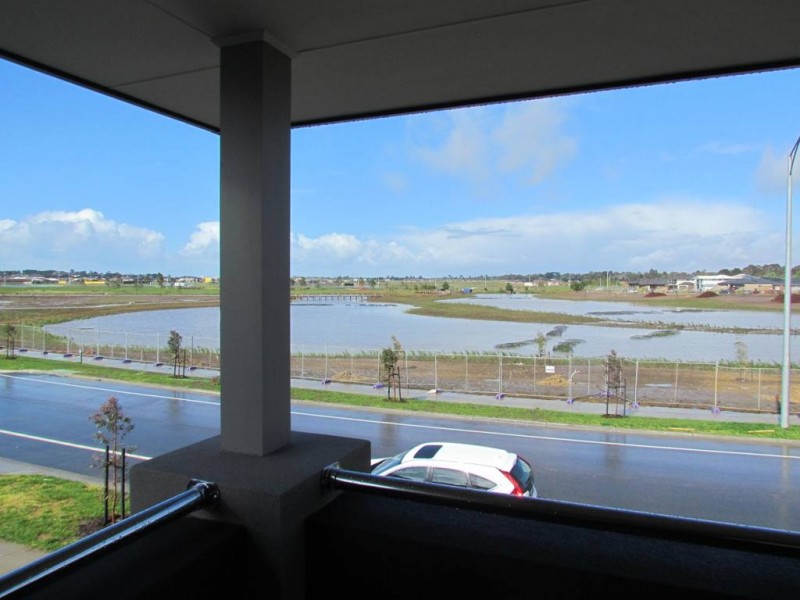 Lot 2006 (33) Frankland Street, Clyde North VIC 3978