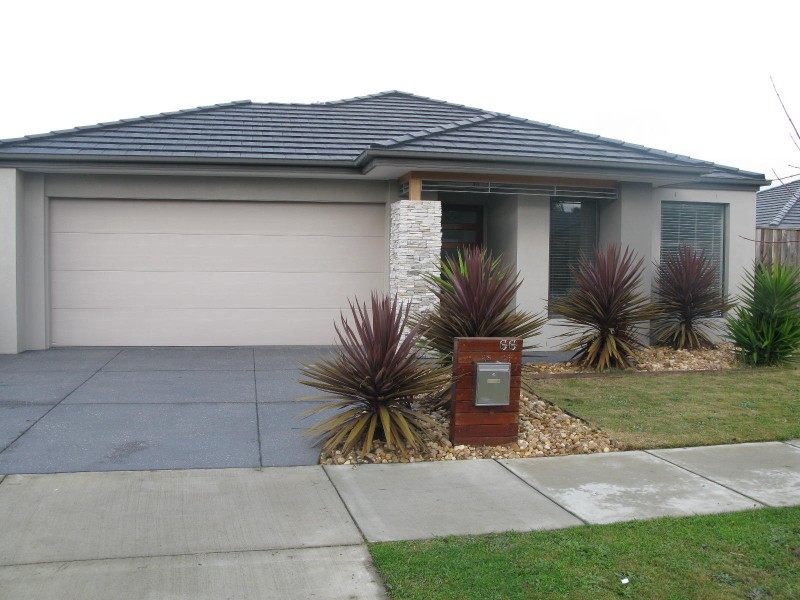 66 Kosta Boda Boulevard, Pakenham VIC 3810