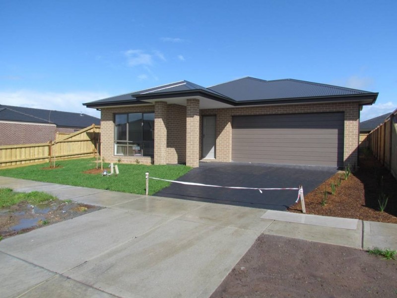 62 Brocker Street, Clyde North VIC 3978
