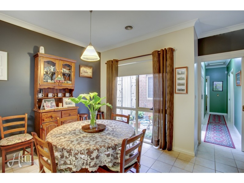 17 Wilona Way, Berwick VIC 3806