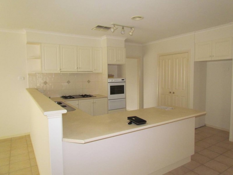 67 The Boulevard, Narre Warren South VIC 3805