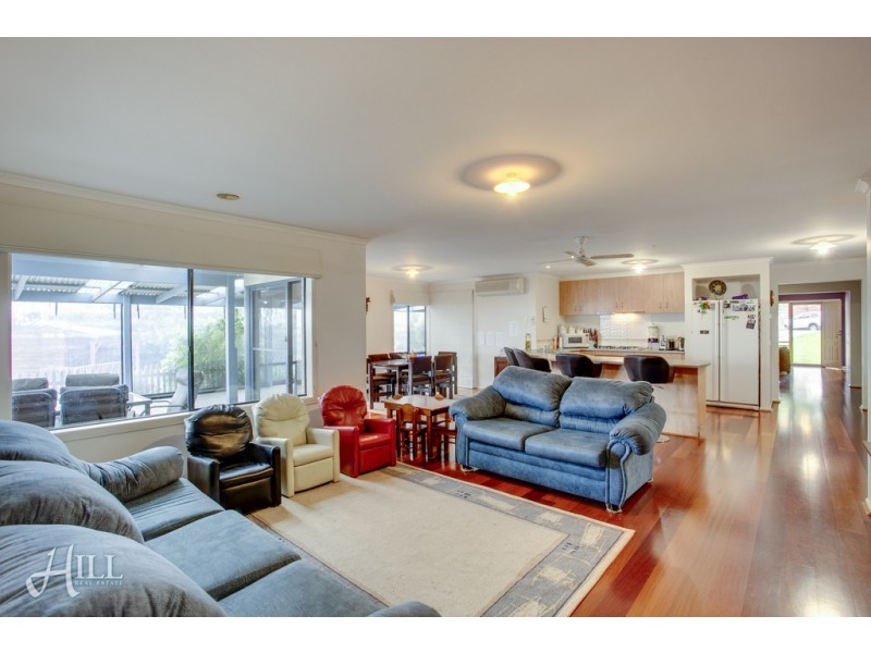 14 Clearview Court, Garfield VIC 3814