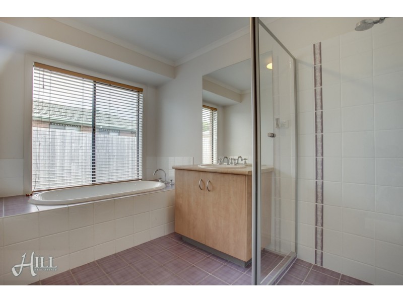 14 Clearview Court, Garfield VIC 3814