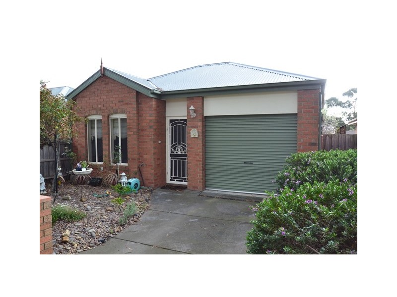 39 Leonard Avenue, Berwick VIC 3806
