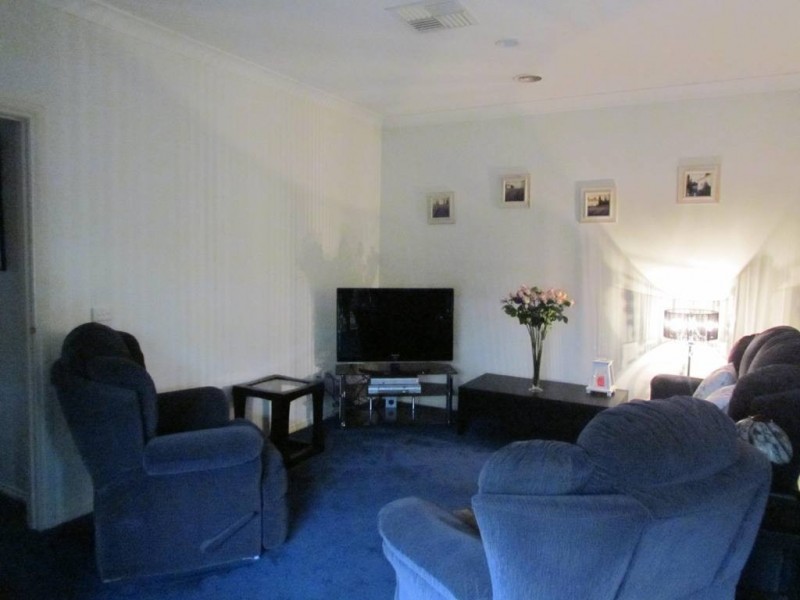 39 Leonard Avenue, Berwick VIC 3806