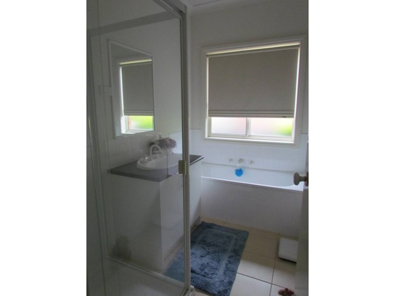 39 Leonard Avenue, Berwick VIC 3806