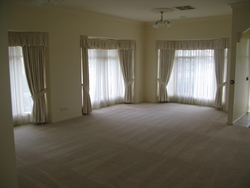 11 Terrace Gardens, Narre Warren South VIC 3805